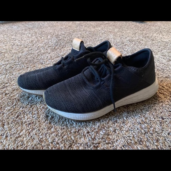 Women’s New Balance Shoes - Picture 3 of 3